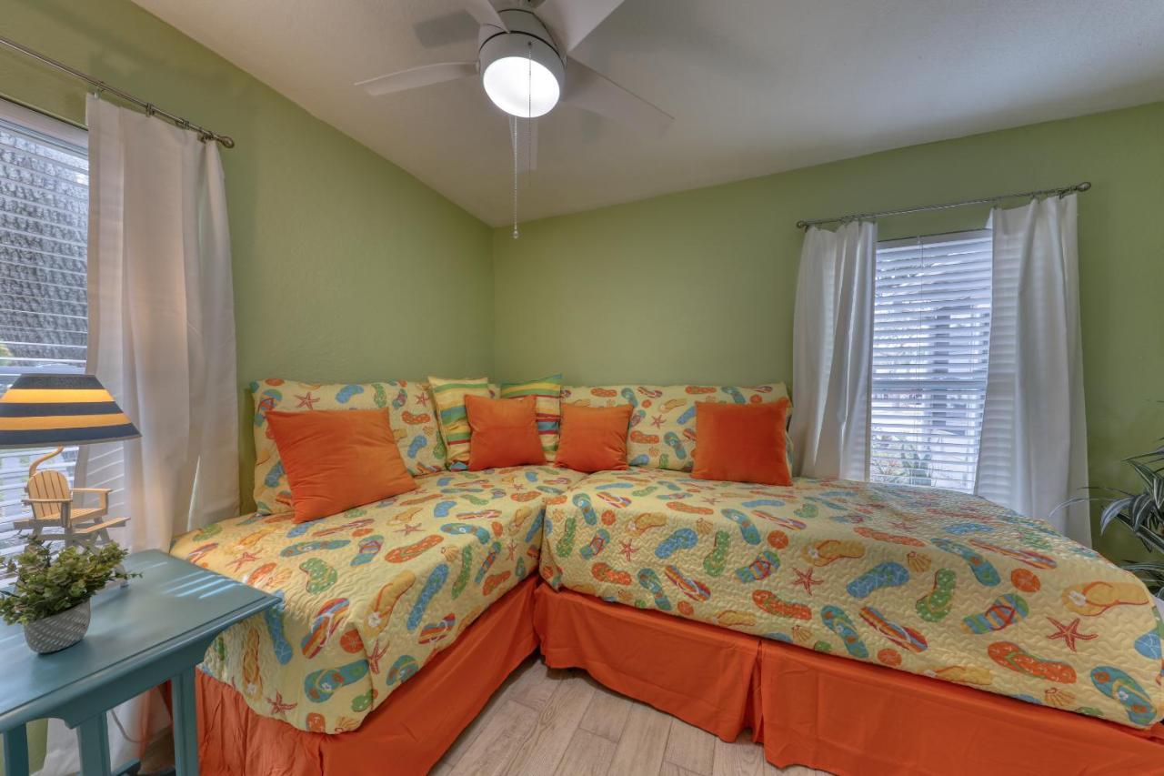 Beachtrail Lodging Clearwater Beach Exterior photo